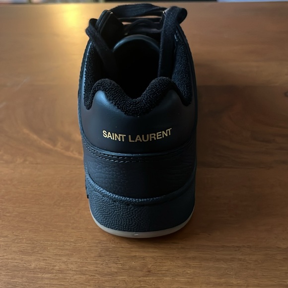 New in Box Saint Laurent SL/61 sneakers in perforated leather size 7 - Picture 9 of 12